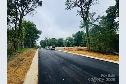 2015 C Avenue, Charlotte, NC 28216 - Photo 25