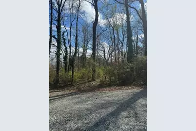 2015 C Avenue, Charlotte, NC 28216 - Photo 15