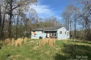 1125 Hillcrest Dr, Thomasville, NC 27360 - Photo 1