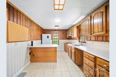 384 Flat Creek Road, Fairview, NC 28730 - Photo 17