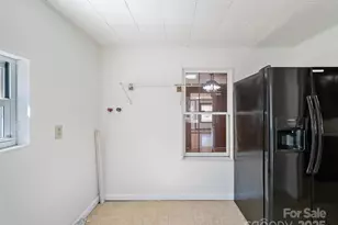 384 Flat Creek Rd, Fairview, NC 28730 - Photo 11