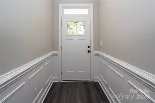 1721 Balfour Ln, Charlotte, NC 28216 - Photo 3