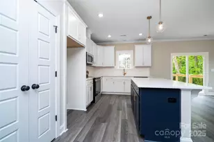 1721 Balfour Ln, Charlotte, NC 28216 - Photo 11