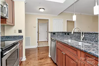 300 W 5th Street #205, Charlotte, NC 28202 - Photo 17