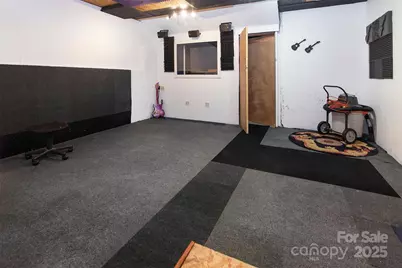 8619 Delamere Lane, Charlotte, NC 28269 - Photo 41