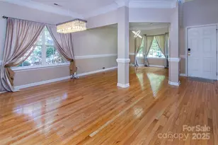 8619 Delamere Ln, Charlotte, NC 28269 - Photo 11