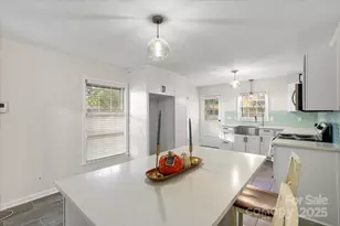 3612 Winterfield Pl, Charlotte, NC 28205 - Photo 13