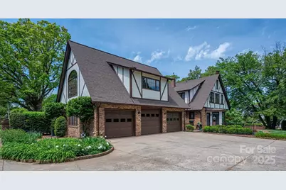 418 3rd Street NE, Hickory, NC 28601 - Photo 3