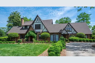 418 3rd Street NE, Hickory, NC 28601 - Photo 1