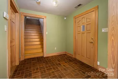 418 3rd Street NE, Hickory, NC 28601 - Photo 27