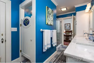 418 3rd Street NE, Hickory, NC 28601 - Photo 17