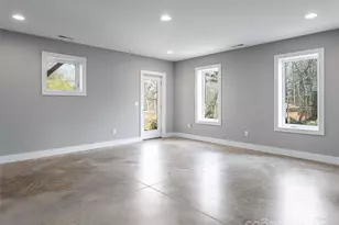 7 Mauricet Ln, Asheville, NC 28806 - Photo 31