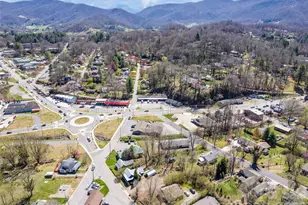 442 and 440 Walnut St, Waynesville, NC 28786 - Photo 9