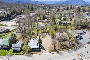 442 and 440 Walnut St, Waynesville, NC 28786 - Photo 1