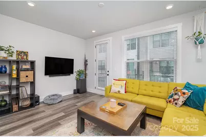 631 W Tremont Avenue, Charlotte, NC 28203 - Photo 13