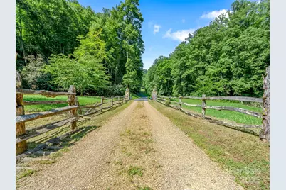 384 Doan Town Road, Burnsville, NC 28714 - Photo 3