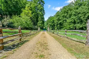 384 Doan Town Rd, Burnsville, NC 28714 - Photo 3