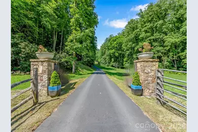 384 Doan Town Road, Burnsville, NC 28714 - Photo 5