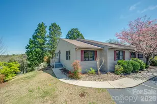 77 Chestnut St, Tryon, NC 28782 - Photo 1