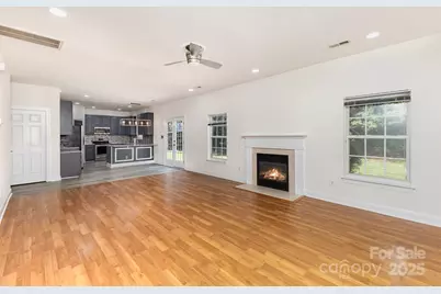 10429 Madison Park Drive, Charlotte, NC 28269 - Photo 11
