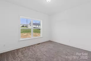 139 Mullinax Dr, Hendersonville, NC 28792 - Photo 13