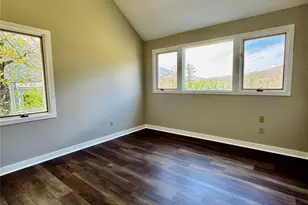 145 Townhouse Dr, Burnsville, NC 28714 - Photo 19