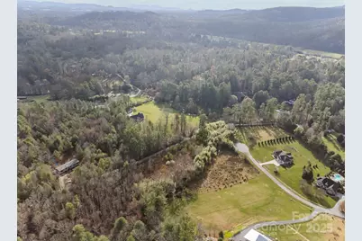 425 Nelson Valley Lane, Hendersonville, NC 28739 - Photo 3