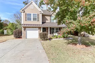 1135 Valley St, Statesville, NC 28677 - Photo 3