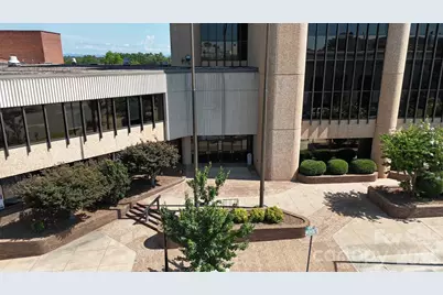 200 1st Avenue NW, Hickory, NC 28601 - Photo 3