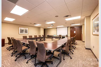 200 1st Avenue NW, Hickory, NC 28601 - Photo 17