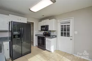 6020 Running Deer Rd, Charlotte, NC 28214 - Photo 15