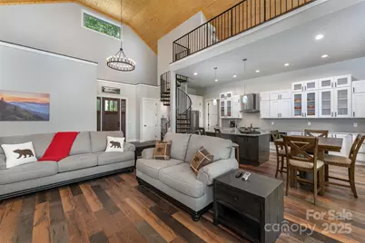 377 S Ridge Runner Road, Burnsville, NC 28714 - Photo 9