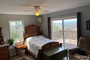 1474 Holiday Dr, Hendersonville, NC 28739 - Photo 13