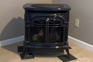 1474 Holiday Dr, Hendersonville, NC 28739 - Photo 21