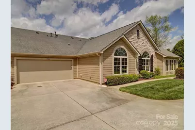 4754 Polo Gate Boulevard, Charlotte, NC 28216 - Photo 3