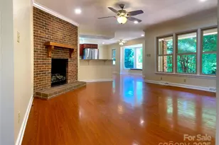 211 Worthington St, Shelby, NC 28150 - Photo 9