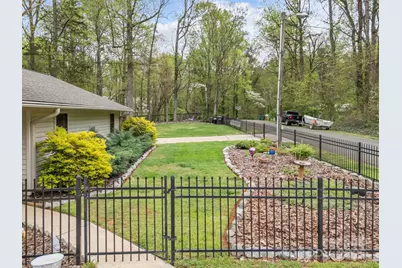 2600 Gemway Drive, Charlotte, NC 28216 - Photo 5