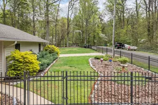 2600 Gemway Dr, Charlotte, NC 28216 - Photo 5
