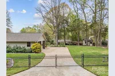 2600 Gemway Drive, Charlotte, NC 28216 - Photo 7