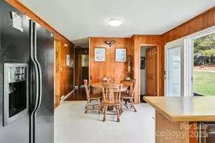 29 Delta Dr, Hendersonville, NC 28792 - Photo 5