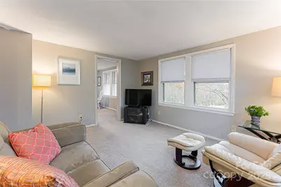 114 Cragmont Road, Black Mountain, NC 28711 - Photo 5