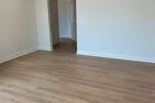 4185 Crk Brg Cir, Charlotte, NC 28213 - Photo 11