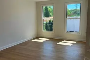 4185 Crk Brg Cir, Charlotte, NC 28213 - Photo 9