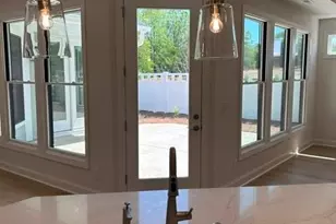 4185 Crk Brg Cir, Charlotte, NC 28213 - Photo 7