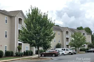 7234 Rose Terrace Ct, Charlotte, NC 28215 - Photo 11