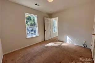 4927 Curtiswood Dr, Charlotte, NC 28213 - Photo 41