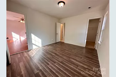 4927 Curtiswood Drive, Charlotte, NC 28213 - Photo 15