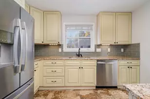 665 Melbourne Ct, Charlotte, NC 28209 - Photo 7