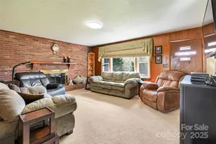 29 Delta Dr, Hendersonville, NC 28792 - Photo 9