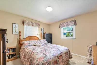 29 Delta Drive, Hendersonville, NC 28792 - Photo 13